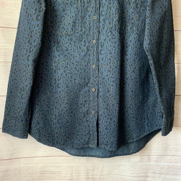 Code Bleu Long Sleeve Button Up Shirt Leopard Animal Print Pockets Size Small - Picture 4 of 10